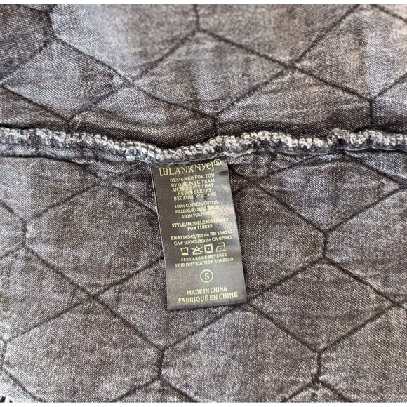 BLANKNYC Womens Jacket Gray Button Up Quilted Shacket Acid Wash Outdoor Small - Picture 9 of 9